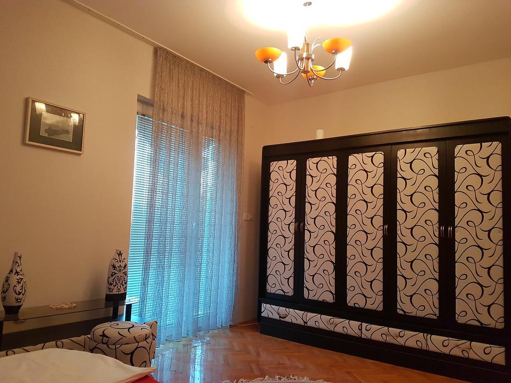 Apartment Cace Kumanovo Exteriör bild