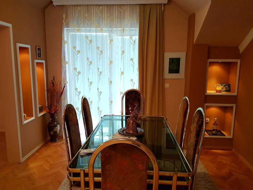 Apartment Cace Kumanovo Exteriör bild